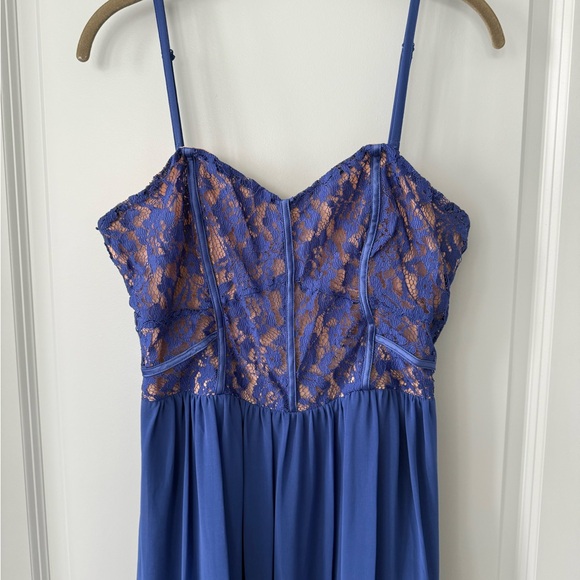 ASOS Oasis Lace Maxi Dress / Prom Dress - Blue - Picture 2 of 6